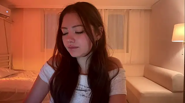 AnyaVibee Webcamshow