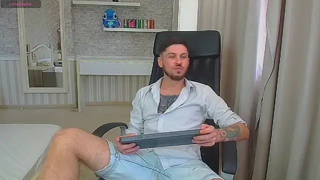 Chat XXX ao vivo de JonahShaw