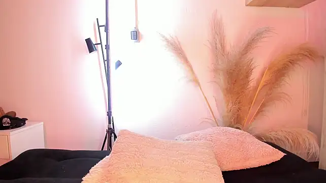 Tylla__ Chat XXX in diretta