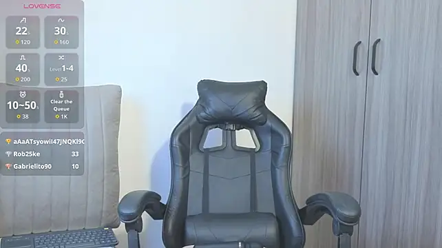 Tiara_R_ Chat XXX in diretta