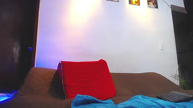 shellsy_hans XXX чат на живо