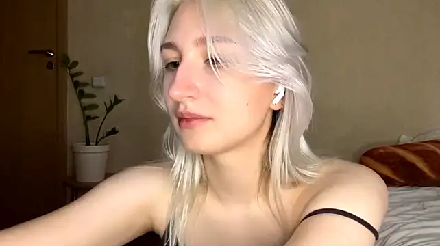 צ'אט XXX בשידור חי של LishaNuding