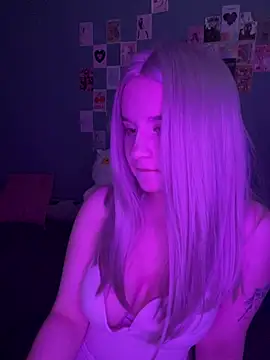 Chat XXX en directo de MollyCutes