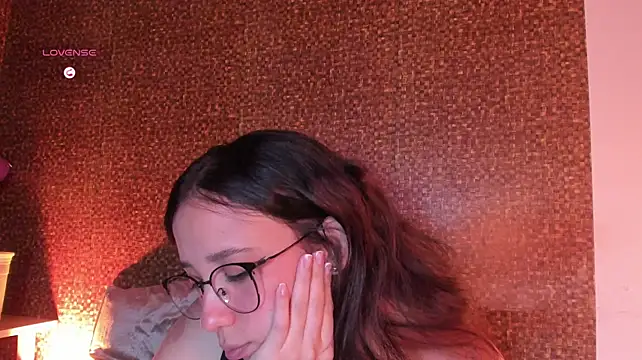 Chat XXX en directo de Apartment28