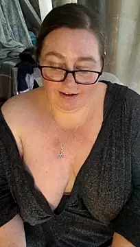Chatroom XXX en direct de Iceprincess2bad4u