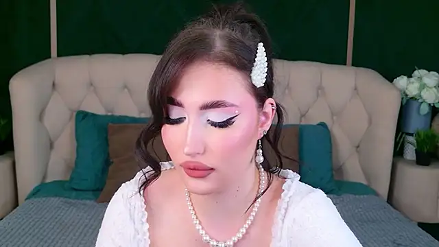 Chat XXX en directo de EmmaLawrens