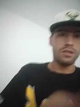 harold_777 live XXX chat