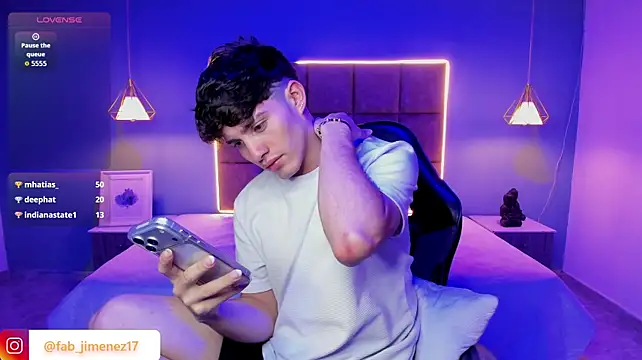 AlejooTwink's Live XXX Chat