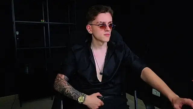 Živý XXX chat FelixStarkk