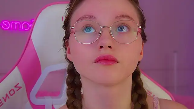 Chat +18 de KeiraAsti ao vivo