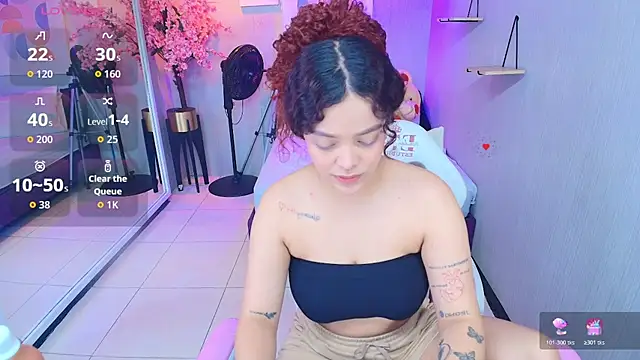 Maggy_t18's Live XXX Chat