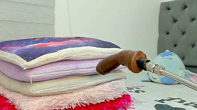 Elizabeth_18_: απευθείας συνομιλία ΧΧΧ