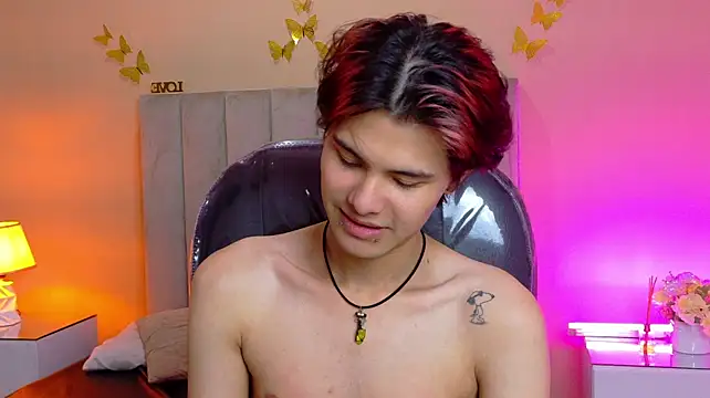 Chatroom XXX en direct de Derek_Sinn