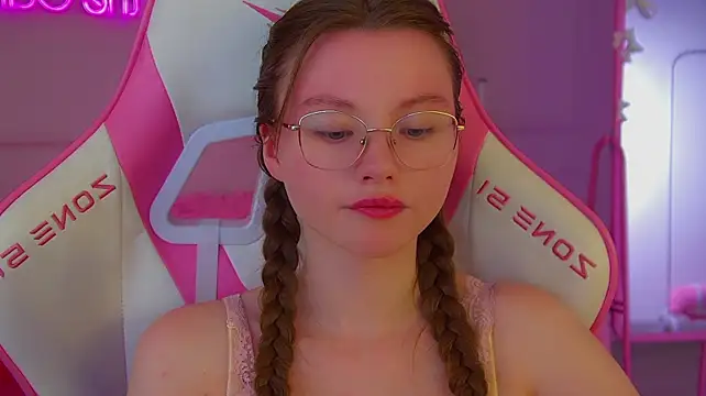 KeiraAsti's Live XXX Chat