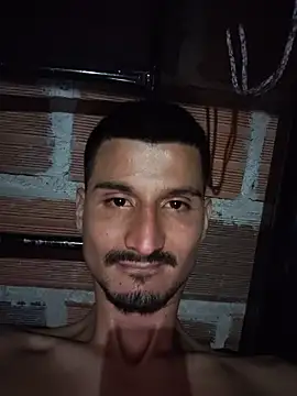 צ'אט XXX בשידור חי של TRAVIESO_MOR
