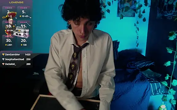צ'אט XXX בשידור חי של JohnnyJones_