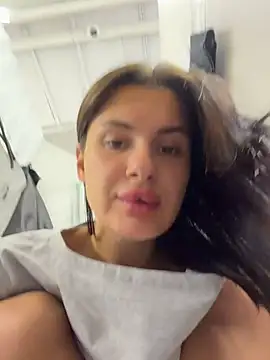 MiraReachn Live XXX chat