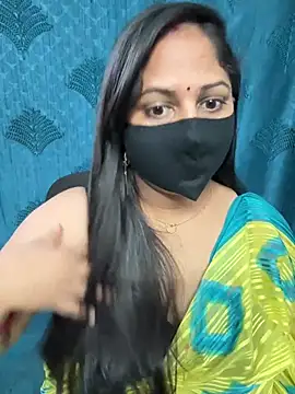 Hot_Girl_Aishwariya Adlı Modelin Canlı XXX Sohbeti