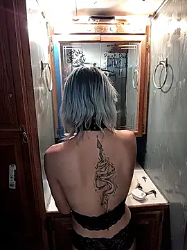 Chat +18 de LunikaCorpse666 ao vivo