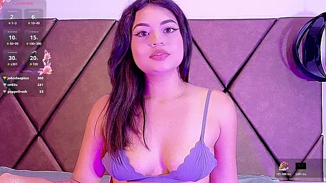 Mikaela-Banes লাইভ XXX চ্যাট