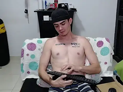 Zac_Efront – Live XXX-chat