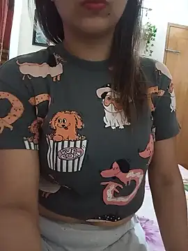 Tanha18 Adlı Modelin Canlı XXX Sohbeti