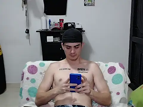 Zac_Efront 라이브 XXX 채팅