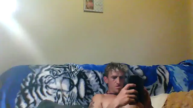 stich_wants_babmi Chat XXX in diretta