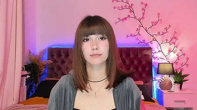 MilanaHotts' Live XXX Chat