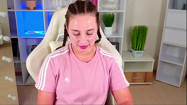 Chat +18 de NadinnL ao vivo
