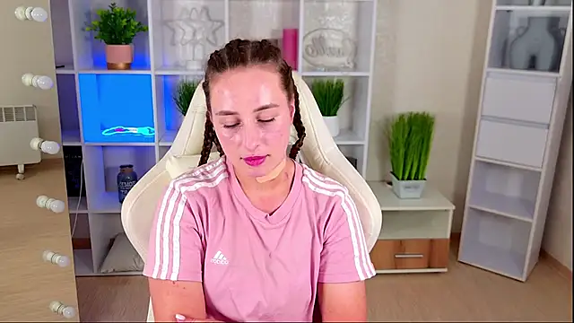 NadinnL Live XXX Chat