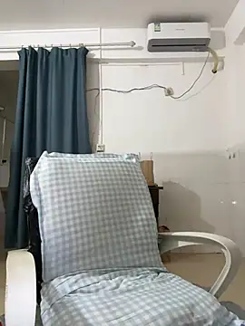 Mr_iphone11 Show Webcam