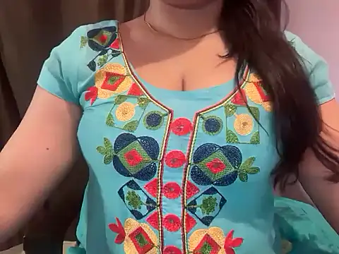 צ'אט XXX בשידור חי של Avneet_kaurr1