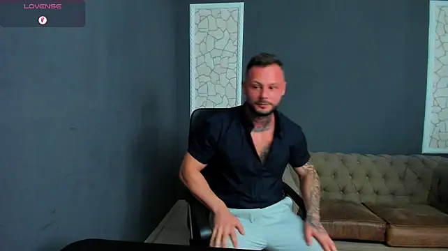 BrianHunts Adlı Modelin Canlı XXX Sohbeti