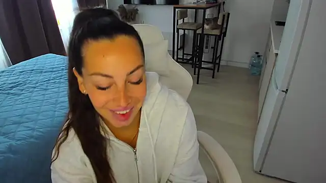 AvisFlowers' Live XXX Chat