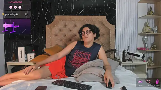 Monteszzo Live XXX Chat