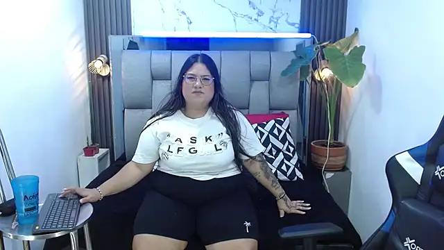 evelin_zaens Chat XXX in diretta