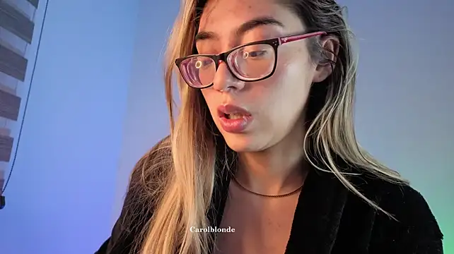 Živý XXX chat Carolblonde