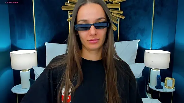 Chat +18 de AprilWong ao vivo