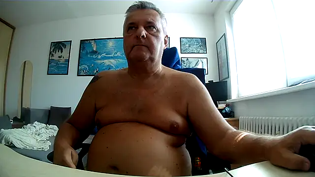 Chat +18 de Robert_SK1 ao vivo