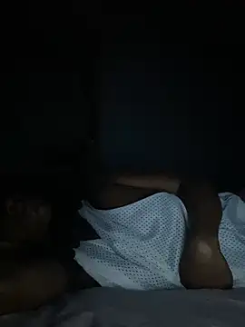 PrincessRayari's Live XXX Chat