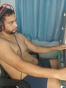 Chat +18 de lzinrj ao vivo