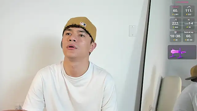 XXX chat uživo modela imxxjoel