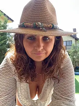 Chat +18 de AnneKane ao vivo