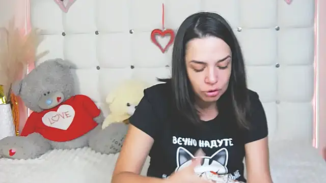 XXX chat uživo modela AlsouKass