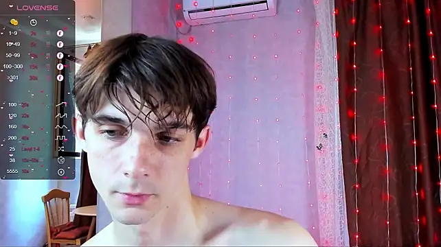 Aaron_Boom live XXX chat