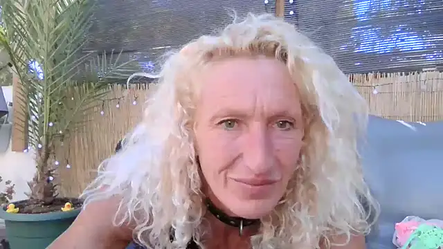BarbaraKinkyRoom's Live XXX Chat