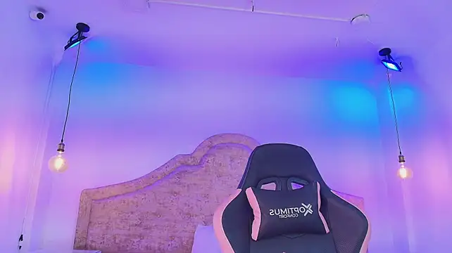 Fluffy_Bubble21's Live XXX Chat