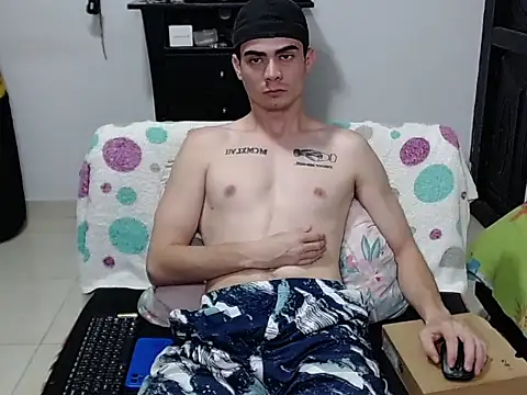 Zac_Efront Chat XXX in diretta