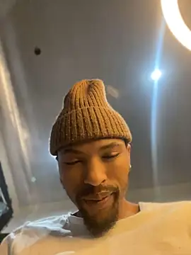 BlueIceCube's Live XXX Chat